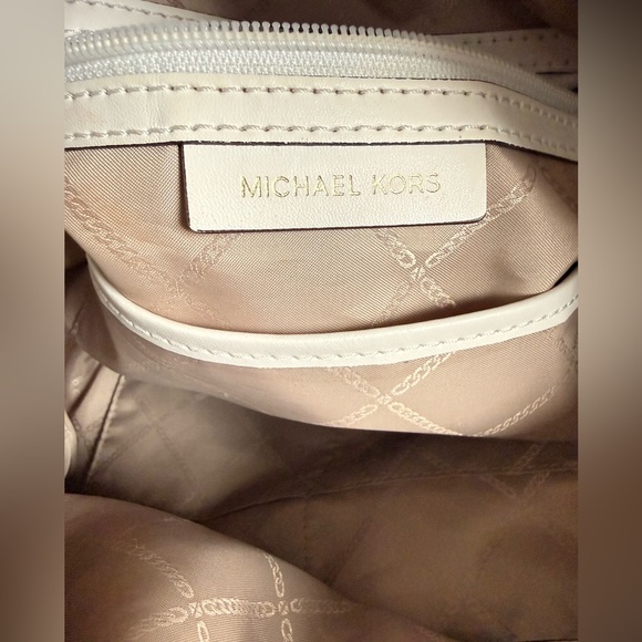 Michael Kors Annie Large Shoulder Tote - Picture 11 of 15